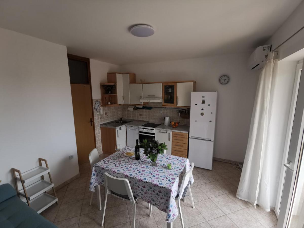 Apartment Zoanda Premantura Eksteriør billede