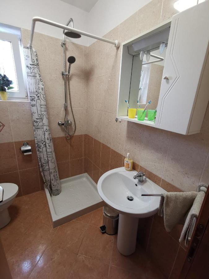 Apartment Zoanda Premantura Eksteriør billede
